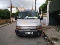 constantine-algerie-fourgon-renault-master-2002