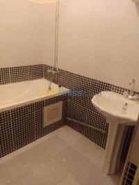 وهران-بئر-الجير-الجزائر-شقة-location-appartement-f4-oran-bir-el-djir