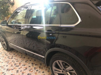 oran-bir-el-djir-algerie-tout-terrain-suv-volkswagen-tiguan-r-line-2021