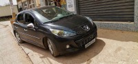 الجزائر-السحاولة-سيارة-صغيرة-peugeot-207-active-2010