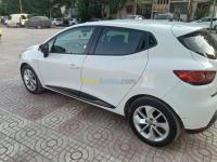 constantine-el-khroub-algerie-citadine-renault-clio-4-limited-2-2016