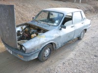 المدية-عين-بوسيف-الجزائر-سيارة-المدينة-dacia-طوروس-1990