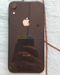 alger-baba-hassen-algerie-téléphones-portable-apple-iphone-xr