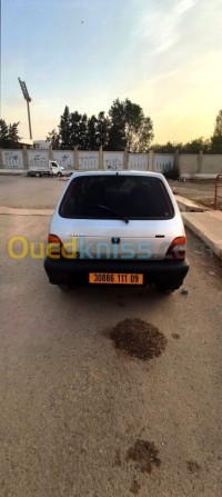 البليدة-أولاد-يعيش-الجزائر-سيارة-المدينة-suzuki-maruti-800-2011