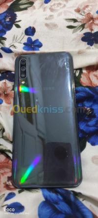 Samsung Galaxy A50 thumbnail 3
