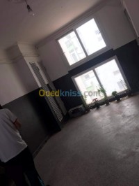 تيارت-الجزائر-شقة-byaa-shk-3-ghrf-tyart