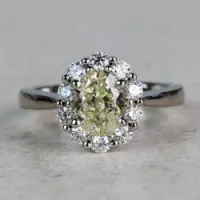 Bague de fiançailles diamant oval