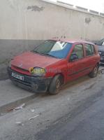 alger-bab-el-oued-algerie-autre-rounoult-clio-1-9-2001