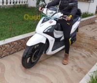 oran-bir-el-djir-algerie-motos-scooters-sym-st-2020