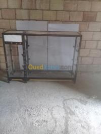 البويرة-عين-بسام-الجزائر-آخر-كونطاور-زجاجي-بالدرج