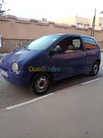 tipaza-hadjout-algerie-mini-citadine-renault-twingo-1993