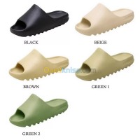 algiers-bab-el-oued-algeria-boots-45شارع-العقيد-لطفي-باب-الواد-العاصمة
