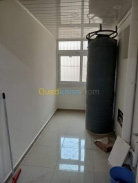 شقة-كراء-3-غرف-البليدة-الجزائر