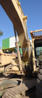 engin-poclain-komatsu-pelle-pc-240-khemis-el-khechna-boumerdes-algerie