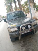 bechar-abadla-algerie-tout-terrain-suv-mitsubishi-hyundai-galloper-expression-1998