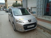 البليدة-مفتاح-الجزائر-تجاري-peugeot-partner-2012