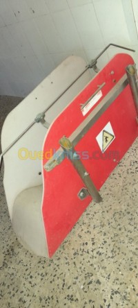 ميلة-فرجيوة-الجزائر-صناعة-و-تصنيع-chaîne-dabattage-ds-poulets