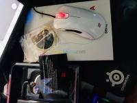 وهران-الجزائر-لوحة-المفاتيح-الفأرة-clavie-souris-casque