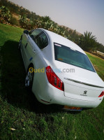 msila-bou-saada-algerie-grande-berline-peugeot-508-2012