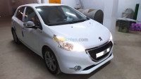 bordj-bou-arreridj-algerie-citadine-peugeot-208-style-2015