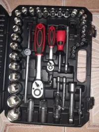 Valise à outils /set de clés à douille