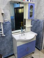 oran-ain-el-turck-algerie-meubles-salle-de-bain-meuble-avec-lavabo