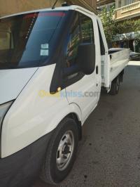 برج-بوعريريج-الجزائر-شاحنة-ford-tounzit-2014