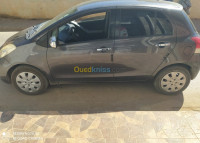 mostaganem-hassi-maameche-algerie-citadine-toyota-yaris-2009