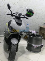 oum-el-bouaghi-algerie-motos-scooters-10-vms-driver-150-2021