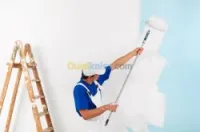 Peintre simple  et papier peint