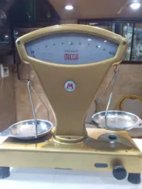 Balance de pesée plateaux bon état