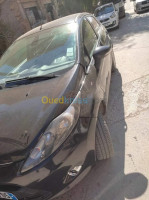 batna-algerie-citadine-ford-fiesta-titanium-2013