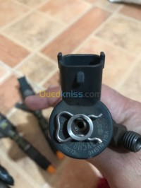 تيارت-زمالة-الأمير-عبد-القادر-الجزائر-قطع-المحرك-injecteurs-1-9dci1-5dci-siemens