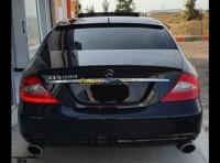 oran-bir-el-djir-algerie-grande-berline-mercedes-benz-cls-2006