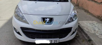 skikda-algerie-citadine-peugeot-207-1-6-essence-2012