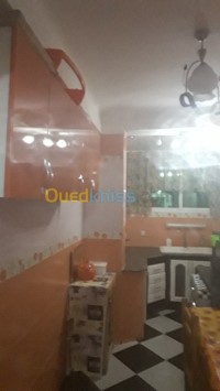 تيبازة-خميستي-الجزائر-شقة-byaa-shk-3-ghrf-tybaz-khmysty