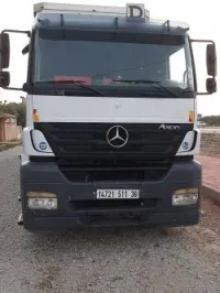 Mercedes Axor