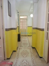 باتنة-الجزائر-شقة-byaa-shk-3-ghrf-batn