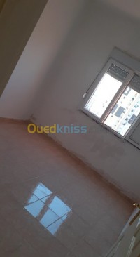 شقة-بيع-4-غرف-الجزائر-زرالدة