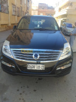 mostaganem-sidi-lakhdaara-algerie-break-familiale-ssangyong-rexton-2015