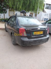 وهران-الجزائر-سيدان-متوسطة-chevrolet-optra-5-portes-2008
