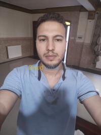 تبسة-الجزائر-إلكترونيات-و-تقنيات-موظف