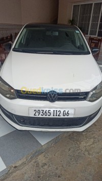 بجاية-الجزائر-سيارة-صغيرة-volkswagen-polo-match-2012
