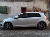 mostaganem-algerie-moyenne-berline-volkswagen-golf-7-gtd-2017