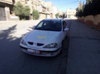 khenchela-algerie-citadine-renault-megane-1-2001