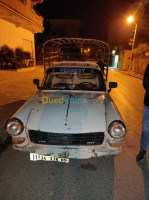 blida-algerie-berline-peugeot-404-1978