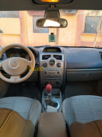 laghouat-hassi-rmel-algerie-berline-renault-megane-2-classique-2007