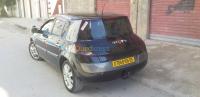 batna-boulhilat-algerie-moyenne-berline-renault-megane-2-2006