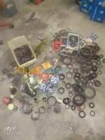 oum-el-bouaghi-meskiana-algerie-pièces-moteur-lot-de-joinspie-a-vendre