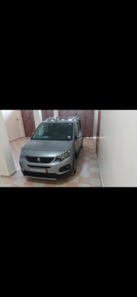 voitures-peugeot-rifter-2020-batna-algerie